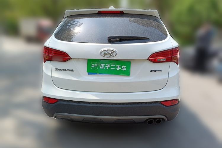 Used Hyundai Santa Fe Classic 2013 3.0L 4x4 Comfort Edition with Navigation 7 Seats Euro IV Rear