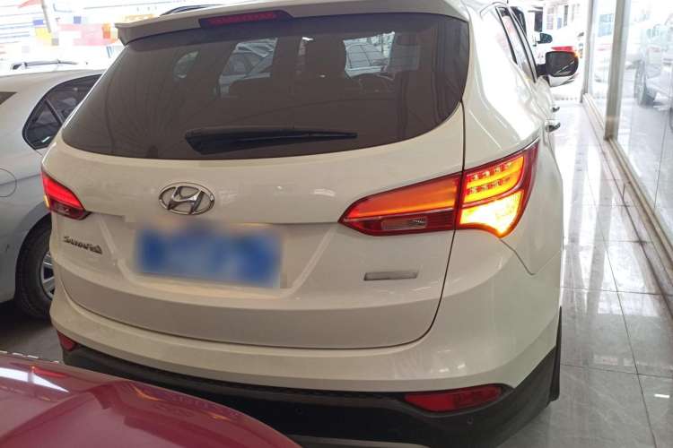 Used Hyundai Santa Fe Classic 2013 3.0L 4x4 Premium Edition 7-Seater Euro IV Rear