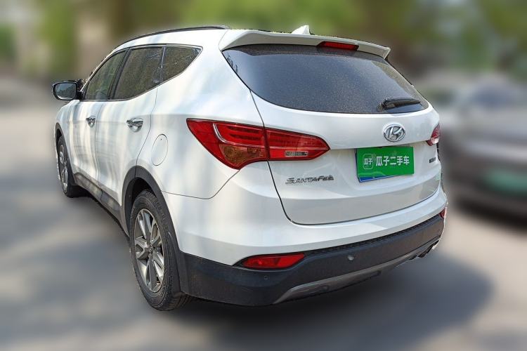Used Hyundai Santa Fe Classic 2013 3.0L 4x4 Comfort Edition with Navigation 7 Seats Euro IV Rear Left 45 Deg