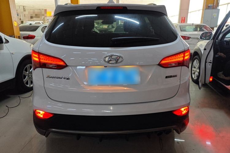 Used Hyundai Santa Fe Classic 2013 3.0L 4x4 Flagship Edition 7 Seats Euro IV Rear