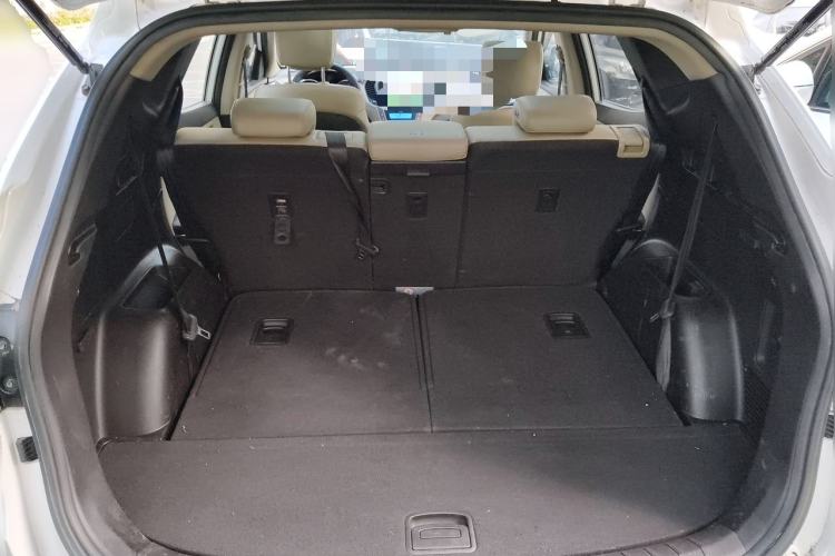 Used Hyundai Santa Fe Classic 2013 3.0L Four-Wheel Drive Comfort Edition 7 Seats Euro IV Trunk