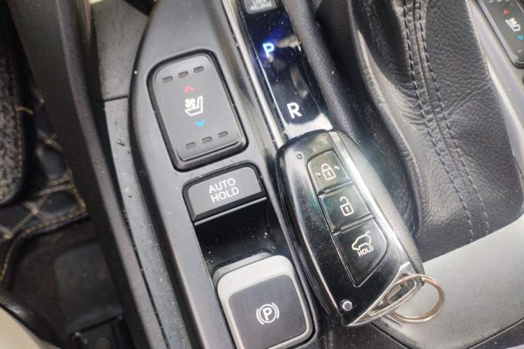 Used Hyundai Santa Fe Classic  Vehicle Key