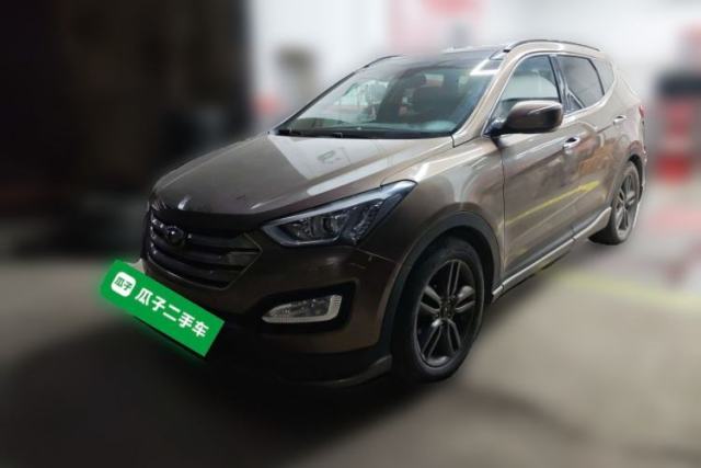 Gebrauchter Hyundai Santa Fe Classic 2013 3.0L 4x4 Premium Edition 7-Seater Euro IV