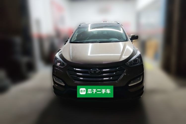 Used Hyundai Santa Fe Classic 2013 3.0L 4x4 Premium Edition 7-Seater Euro IV Front