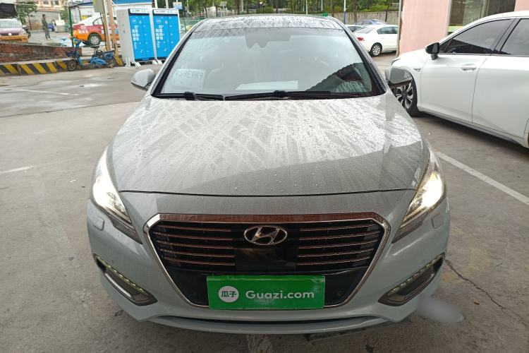 Used Hyundai Sonata 2016 2.0L Hybrid HL Luxury Version Front