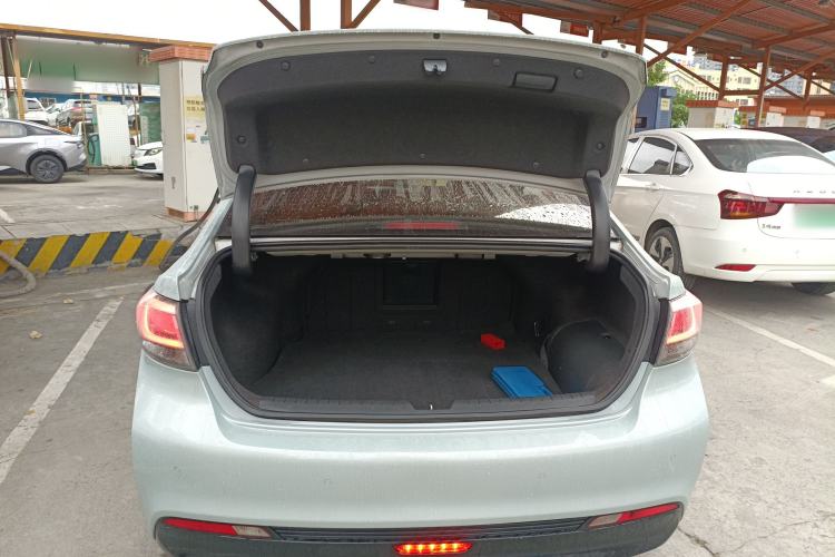 Used Hyundai Sonata 2016 2.0L Hybrid HL Luxury Version Trunk