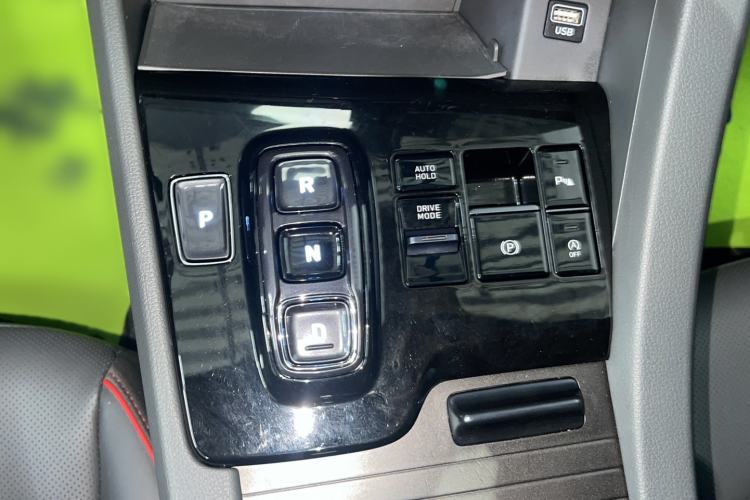 Used Hyundai Sonata 2022 380TGDi Automatic 20th Anniversary Edition Gear Lever