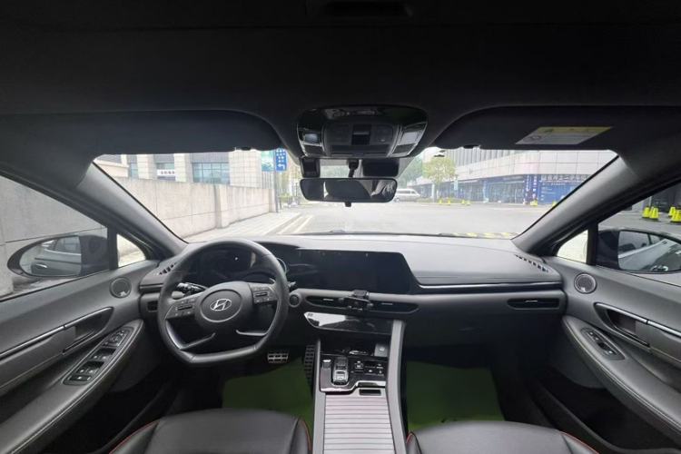 Used Hyundai Sonata 2022 380TGDi Automatic 20th Anniversary Edition Interior 1