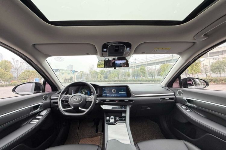 Used Hyundai Sonata 2020 270TGDi DCT GL Advanced Edition Interior 6
