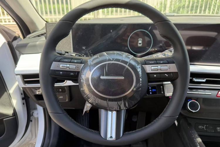 Used Hyundai Sonata 2024 1.5T Pro Interior 2