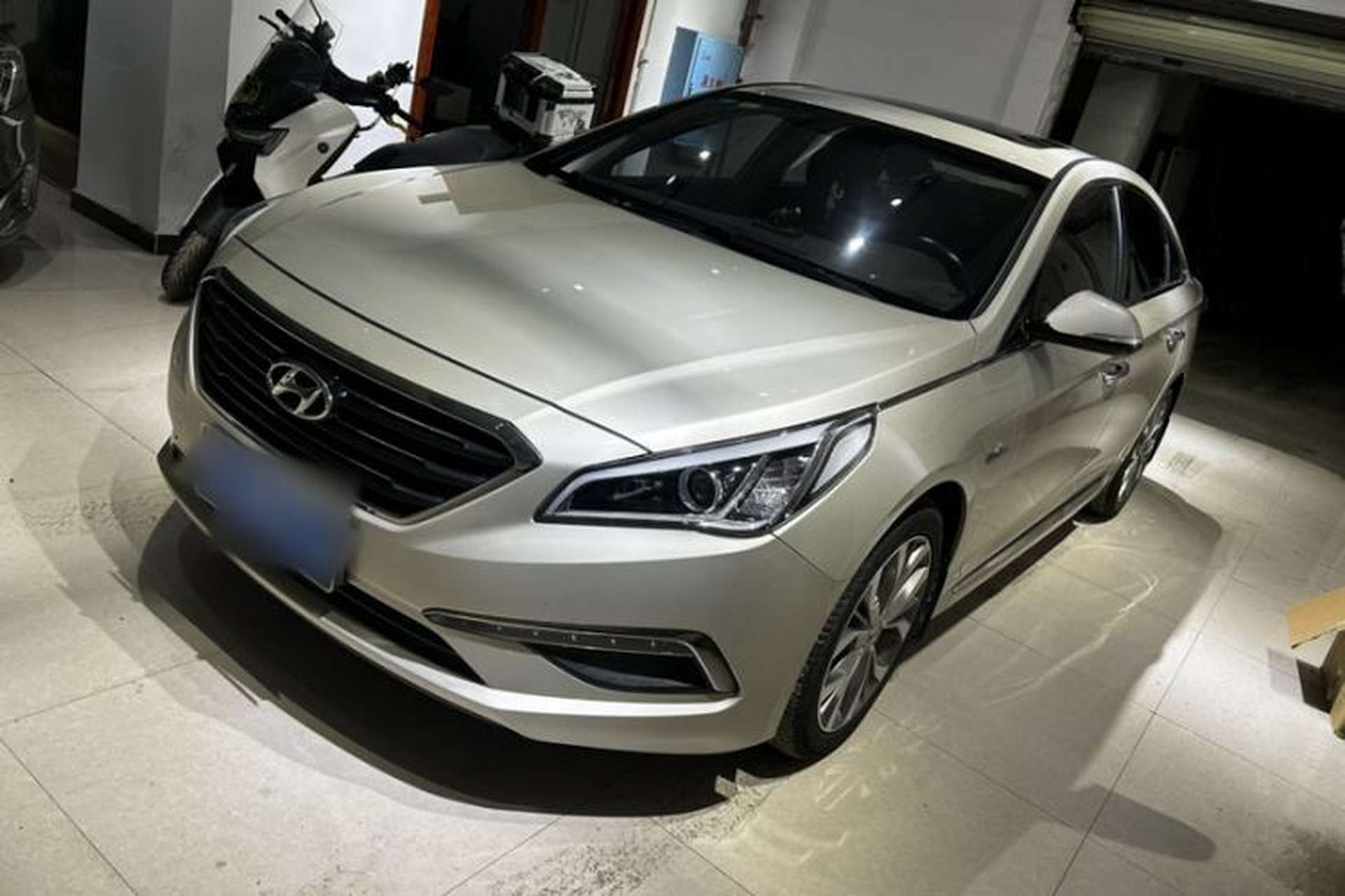 Used Hyundai Sonata 2015 1.6T GLX Advanced Model Front Left 45 Deg