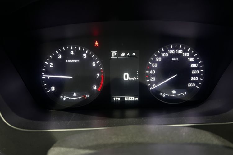 Used Hyundai Sonata 2015 1.6T GLX Advanced Model Odometer Close Up