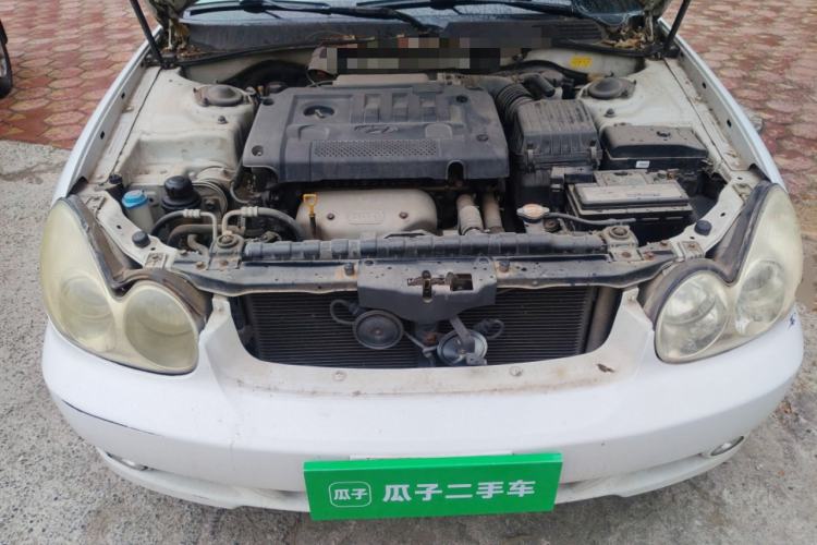 Used Hyundai Sonata 2004 2.0L Manual Standard Edition Engine Bay