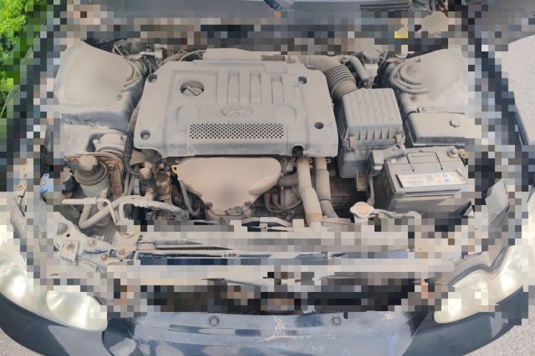 Used Hyundai Sonata 2006 2.0L Manual Standard Edition Engine Bay