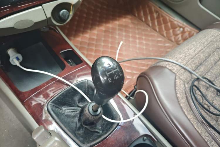 Used Hyundai Sonata 2006 2.0L Manual Standard Edition Gear Lever