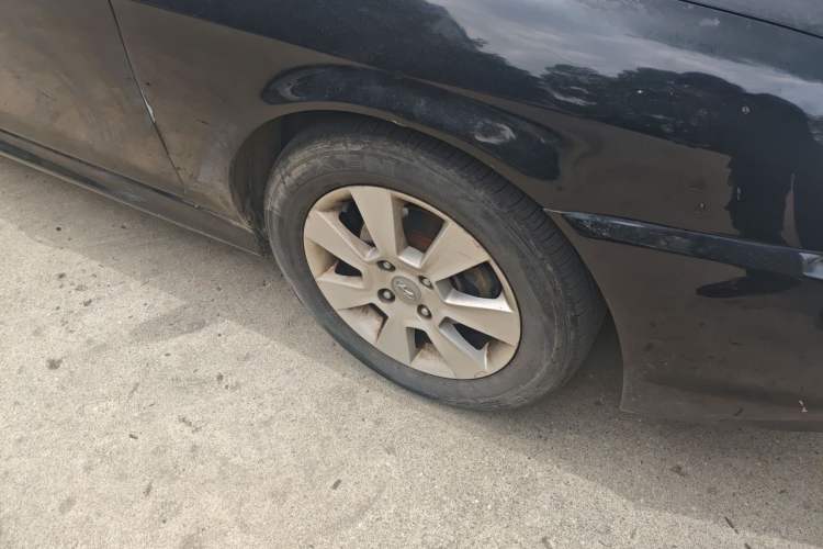 Used Hyundai Sonata 2006 2.0L Manual Standard Edition Right Front Wheel Hub