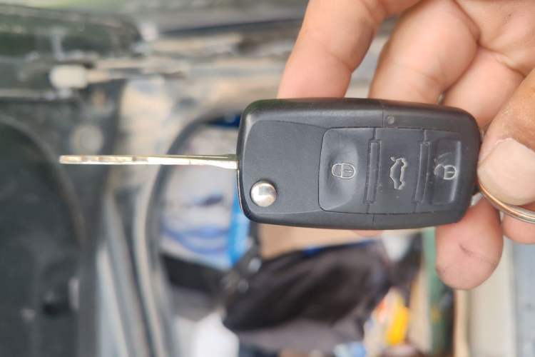 Used Hyundai Sonata 2006 2.0L Manual Standard Edition Vehicle Key