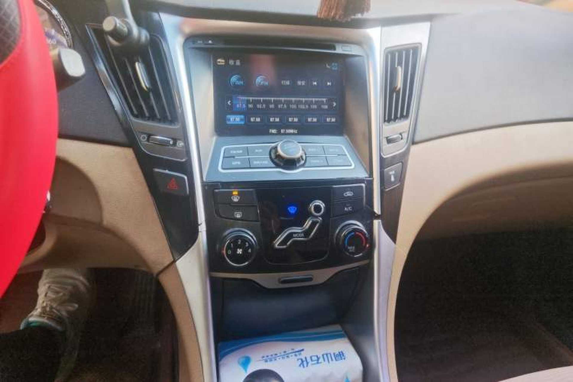 Used Hyundai Sonata 2011 2.0L Automatic Fashion Edition Audio And AC Panel