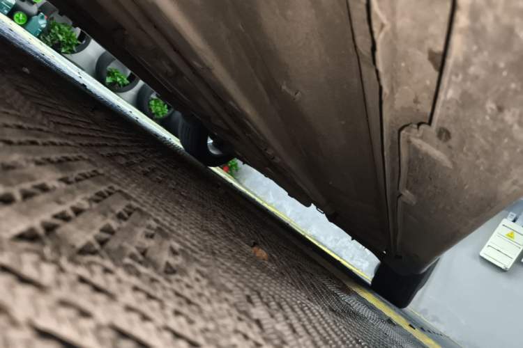 Used Hyundai Sonata 2011 2.0L Automatic Prestige Edition Chassis Front Left