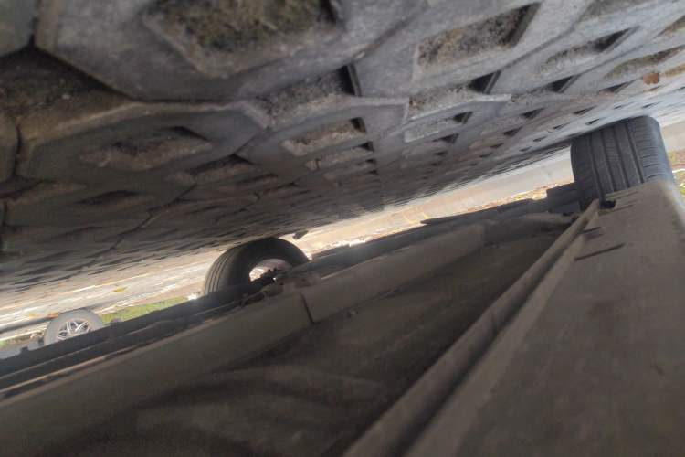 Used Hyundai Sonata 2011 2.0L Automatic Luxury Edition Chassis Rear Left