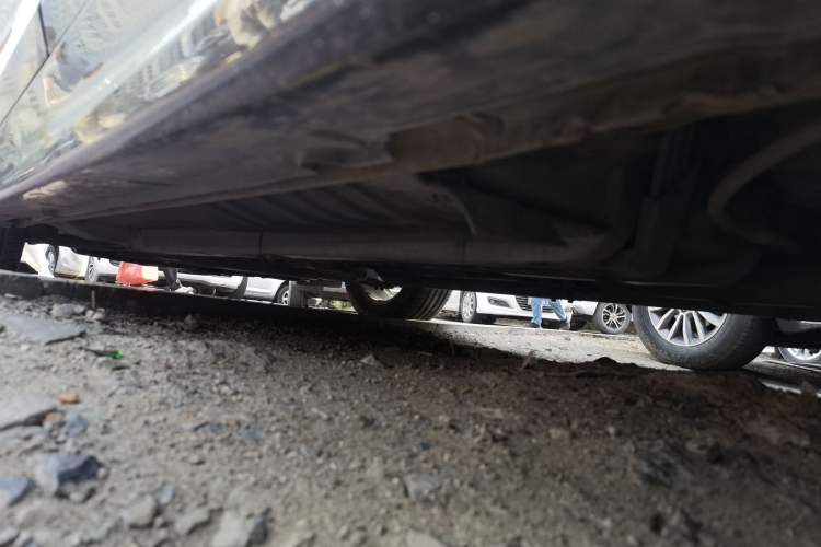 Used Hyundai Sonata 2011 2.0L Automatic Luxury Edition Chassis Rear Left