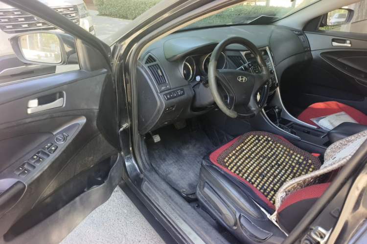 Used Hyundai Sonata 2011 2.0L Automatic Fashion Edition Driver Seat