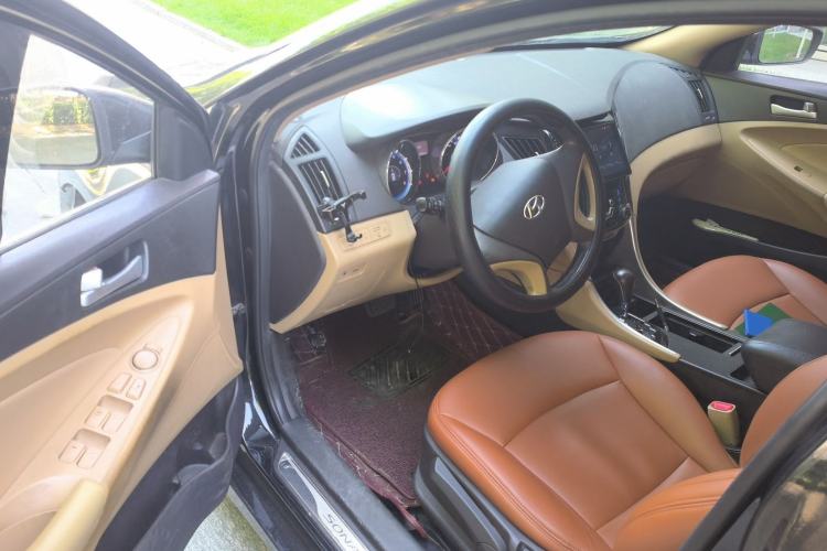 Used Hyundai Sonata 2011 2.0L Automatic Fashion Edition Driver Seat