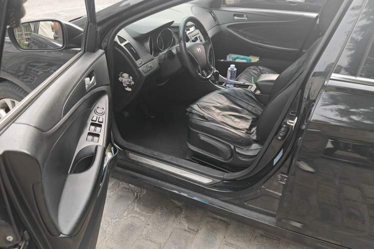 Used Hyundai Sonata 2011 2.0L Automatic Fashion Edition Driver Seat