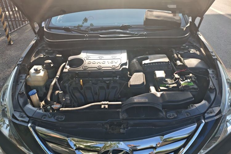 Used Hyundai Sonata 2011 2.0L Automatic Fashion Edition Engine Bay