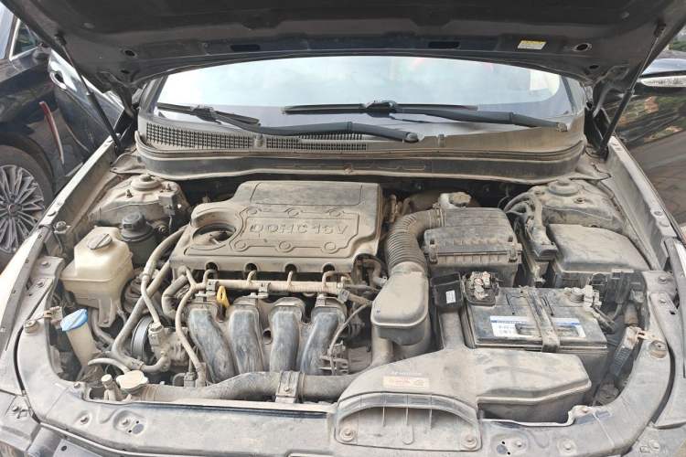 Used Hyundai Sonata 2011 2.0L Automatic Fashion Edition Engine Bay