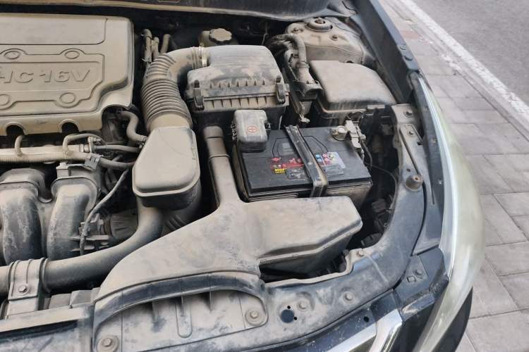 Used Hyundai Sonata 2011 2.0L Automatic Fashion Edition Engine Bay Left