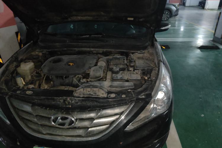 Used Hyundai Sonata 2011 2.0L Automatic Luxury Edition Engine Bay Left