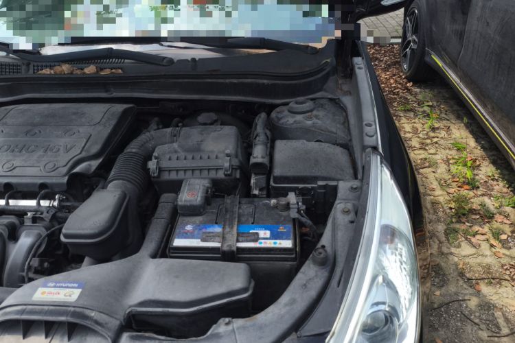 Used Hyundai Sonata 2011 2.0L Automatic Luxury Edition Engine Bay Left