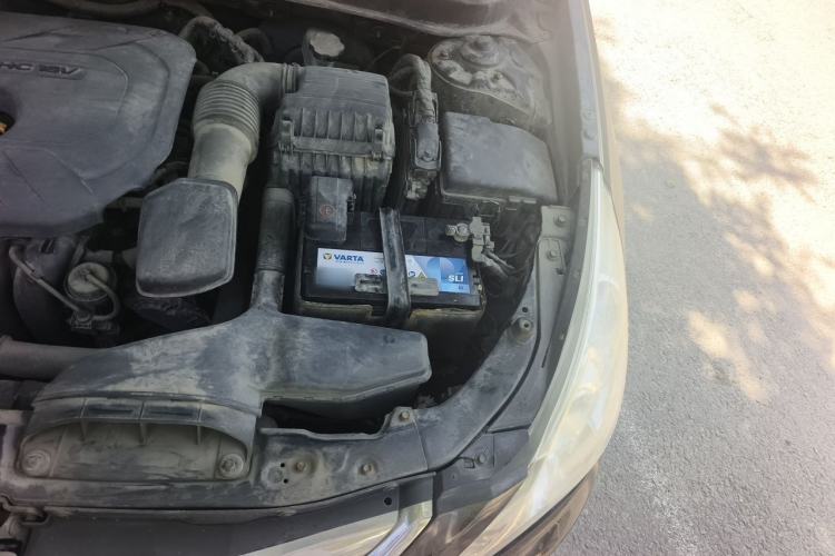 Used Hyundai Sonata 2011 2.0L Automatic Fashion Edition Engine Bay Left