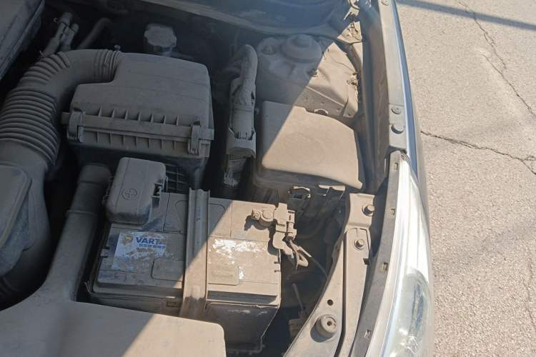 Used Hyundai Sonata 2011 2.0L Automatic Leading Edition Engine Bay Left