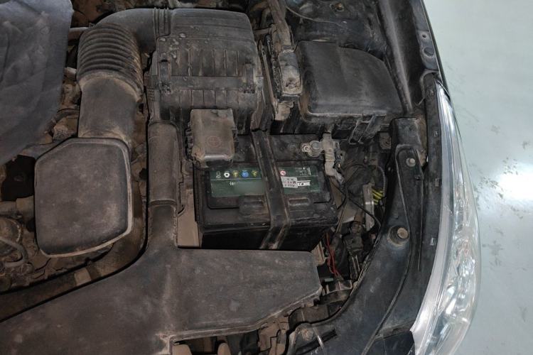 Used Hyundai Sonata 2011 2.0L Automatic Luxury Edition Engine Bay Left