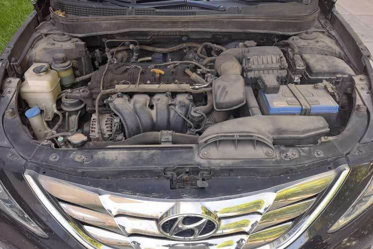 Used Hyundai Sonata 2011 2.0L Automatic Fashion Edition Engine Bay