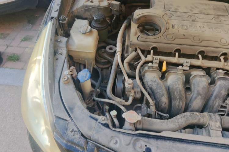 Used Hyundai Sonata 2011 2.0L Automatic Fashion Edition Engine Bay Right