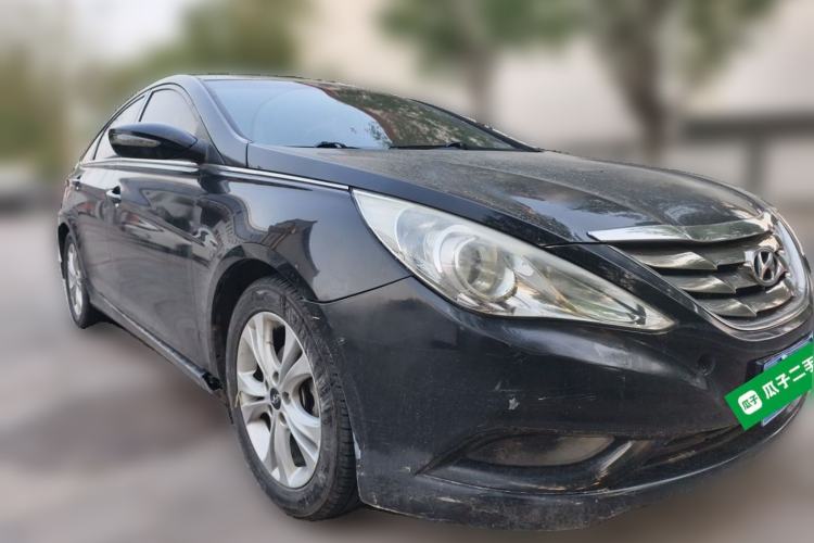 Used Hyundai Sonata 2011 2.0L Automatic Fashion Edition Front Right 45 Deg