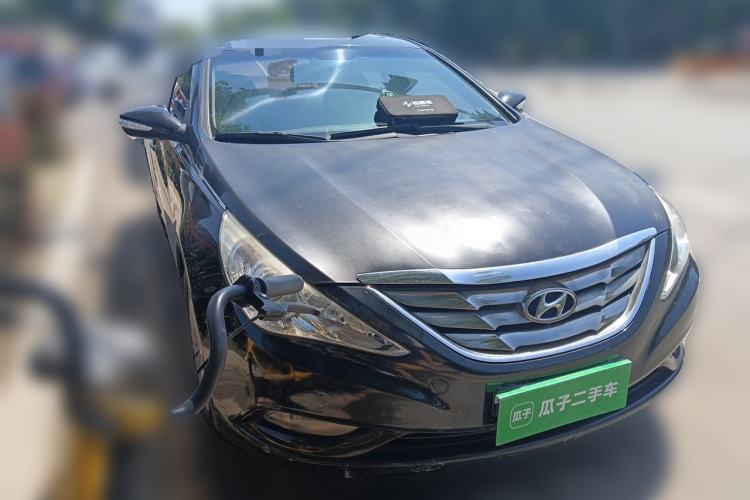 Used Hyundai Sonata 2011 2.0L Automatic Leading Edition Front Right 45 Deg