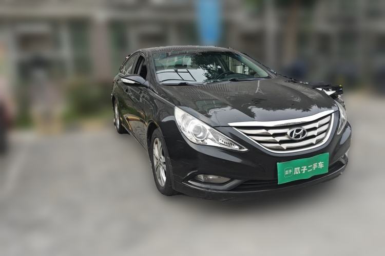 Used Hyundai Sonata 2011 2.0L Automatic Fashion Edition Front Right 45 Deg