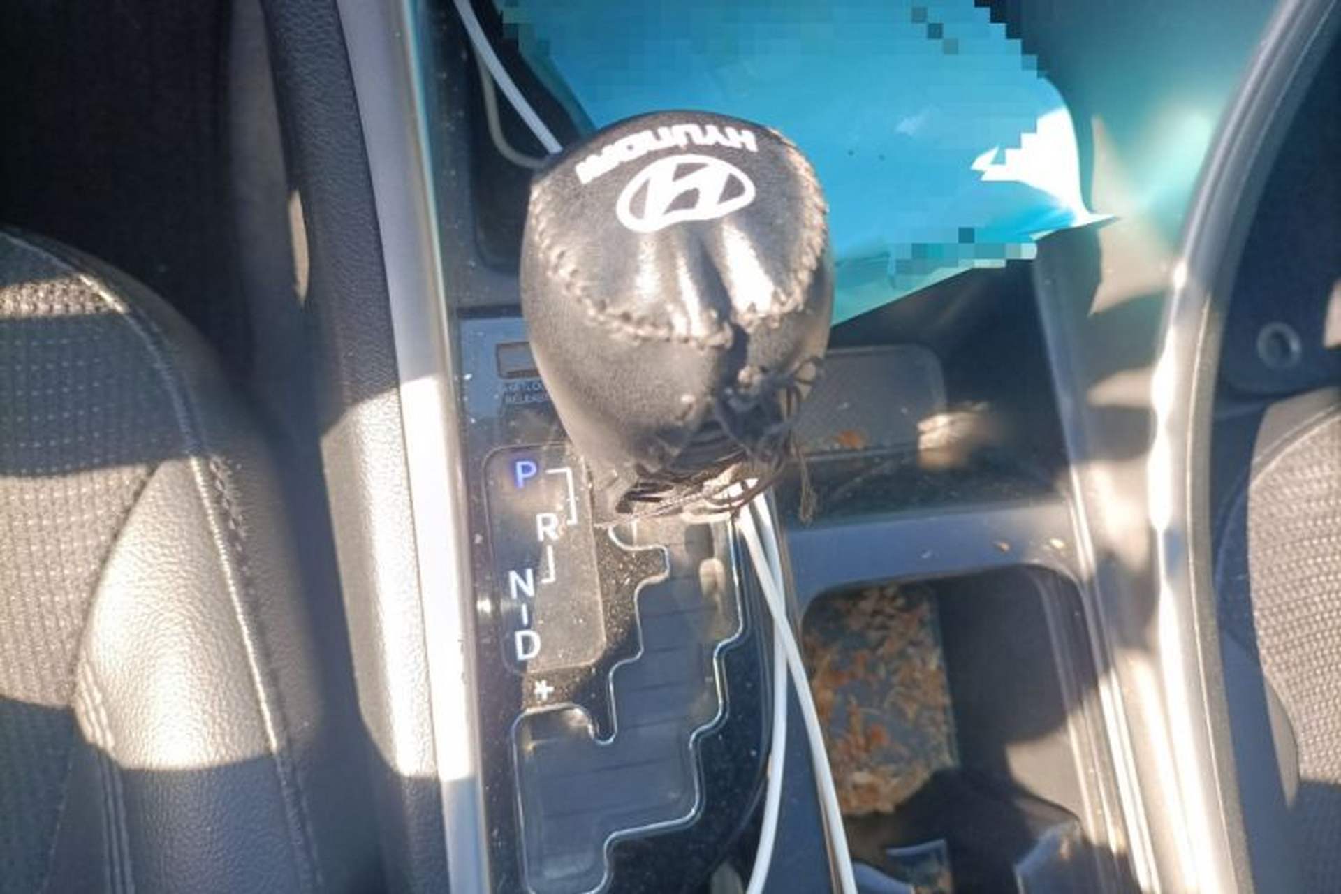 Used Hyundai Sonata 2011 2.0L Automatic Leading Edition Gear Lever