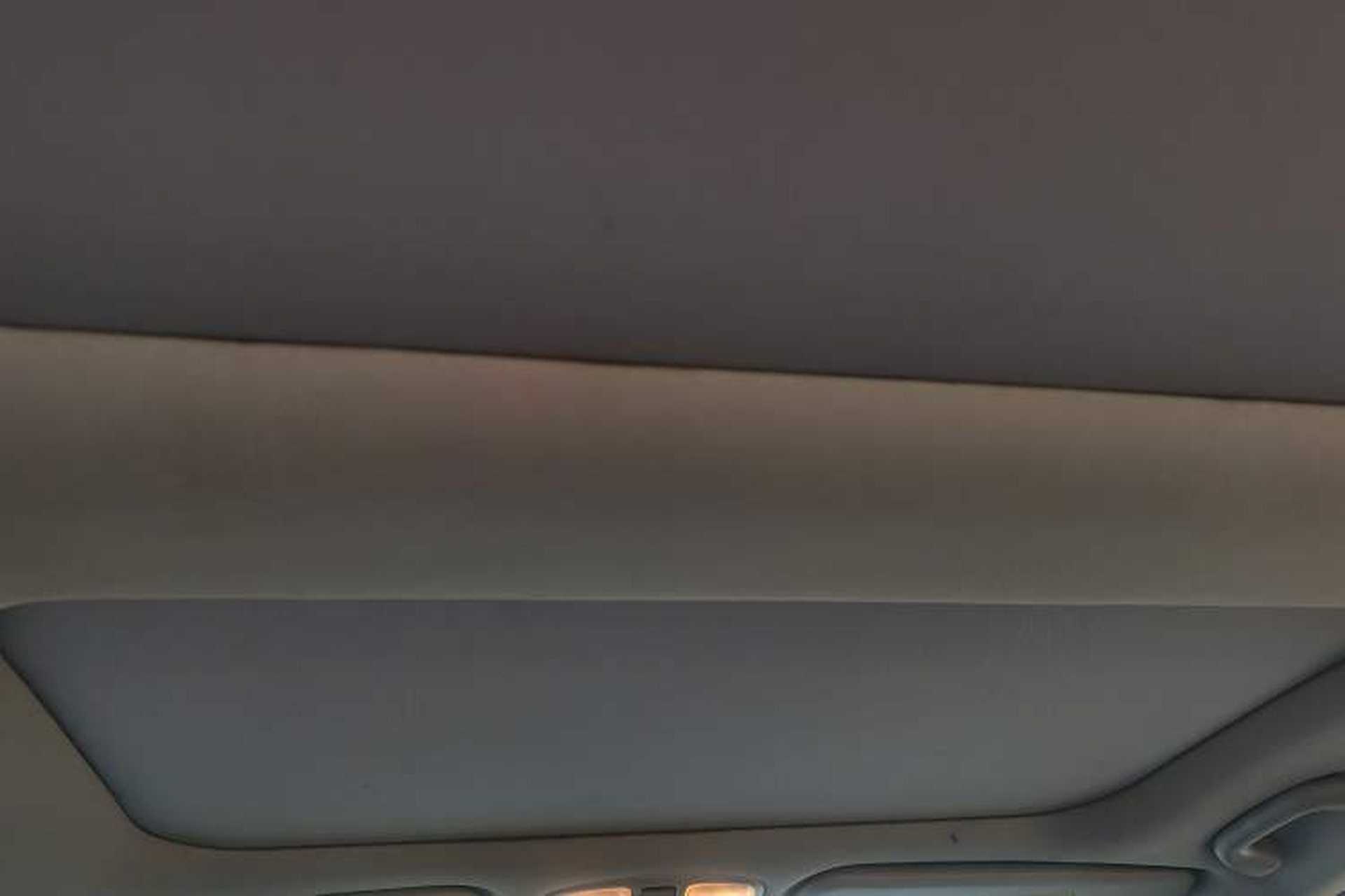 Used Hyundai Sonata 2011 2.0L Automatic Luxury Edition Headliner