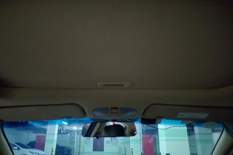 Used Hyundai Sonata 2011 2.0L Automatic Luxury Edition Headliner