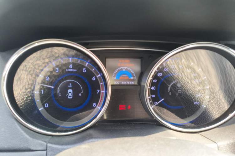 Used Hyundai Sonata 2011 2.0L Automatic Luxury Edition Instrument Cluster