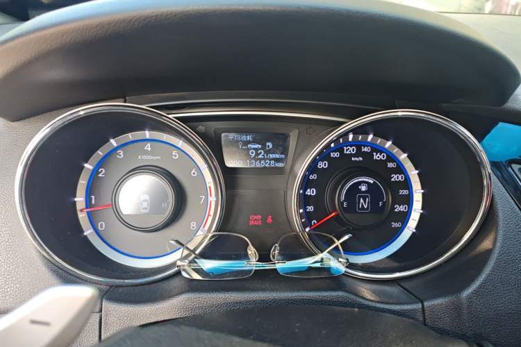 Used Hyundai Sonata 2011 2.0L Automatic Fashion Edition Instrument Cluster