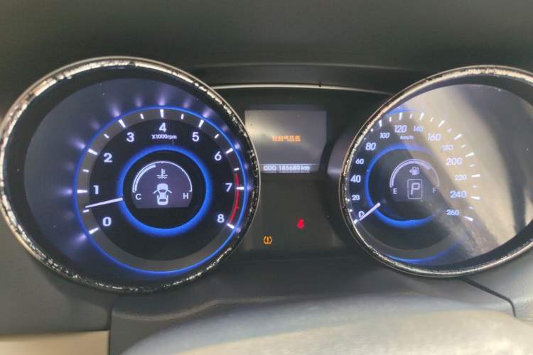 Used Hyundai Sonata 2011 2.4L Automatic Top-Tier Version Instrument Cluster
