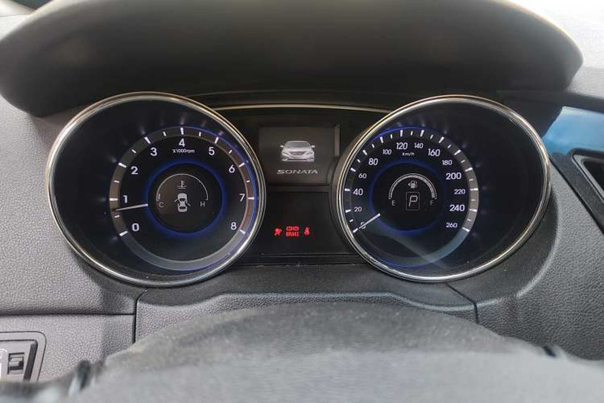 Used Hyundai Sonata 2011 2.0L Automatic Luxury Edition Instrument Cluster