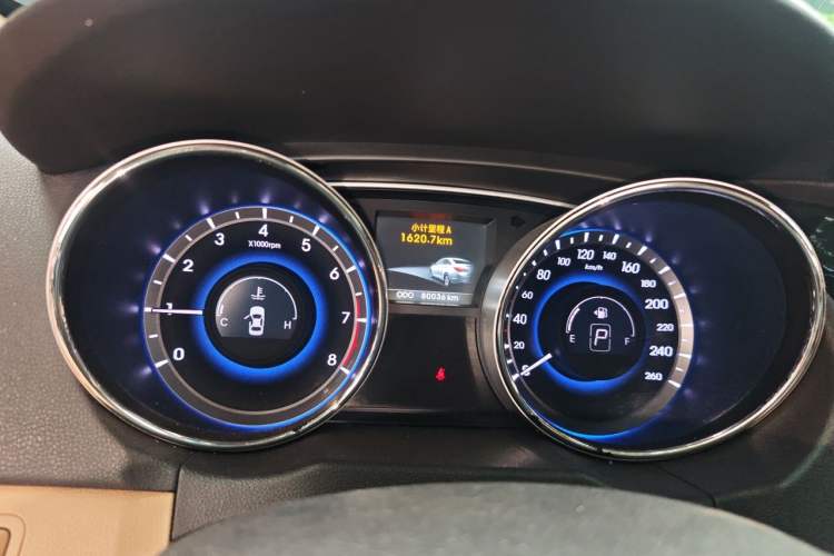Used Hyundai Sonata 2011 2.0L Automatic Prestige Edition Instrument Cluster