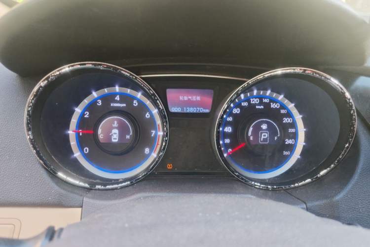 Used Hyundai Sonata 2011 2.0L Automatic Fashion Edition Instrument Cluster